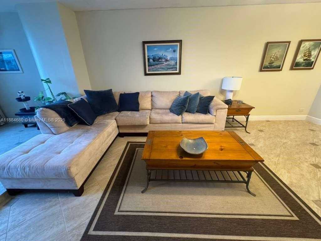Small Image of 5005 COLLINS AVE #714, Miami Beach Number 8