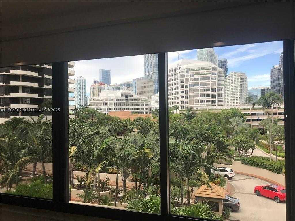 Small Image of 540 BRICKELL KEY DR #507, Miami Number 31