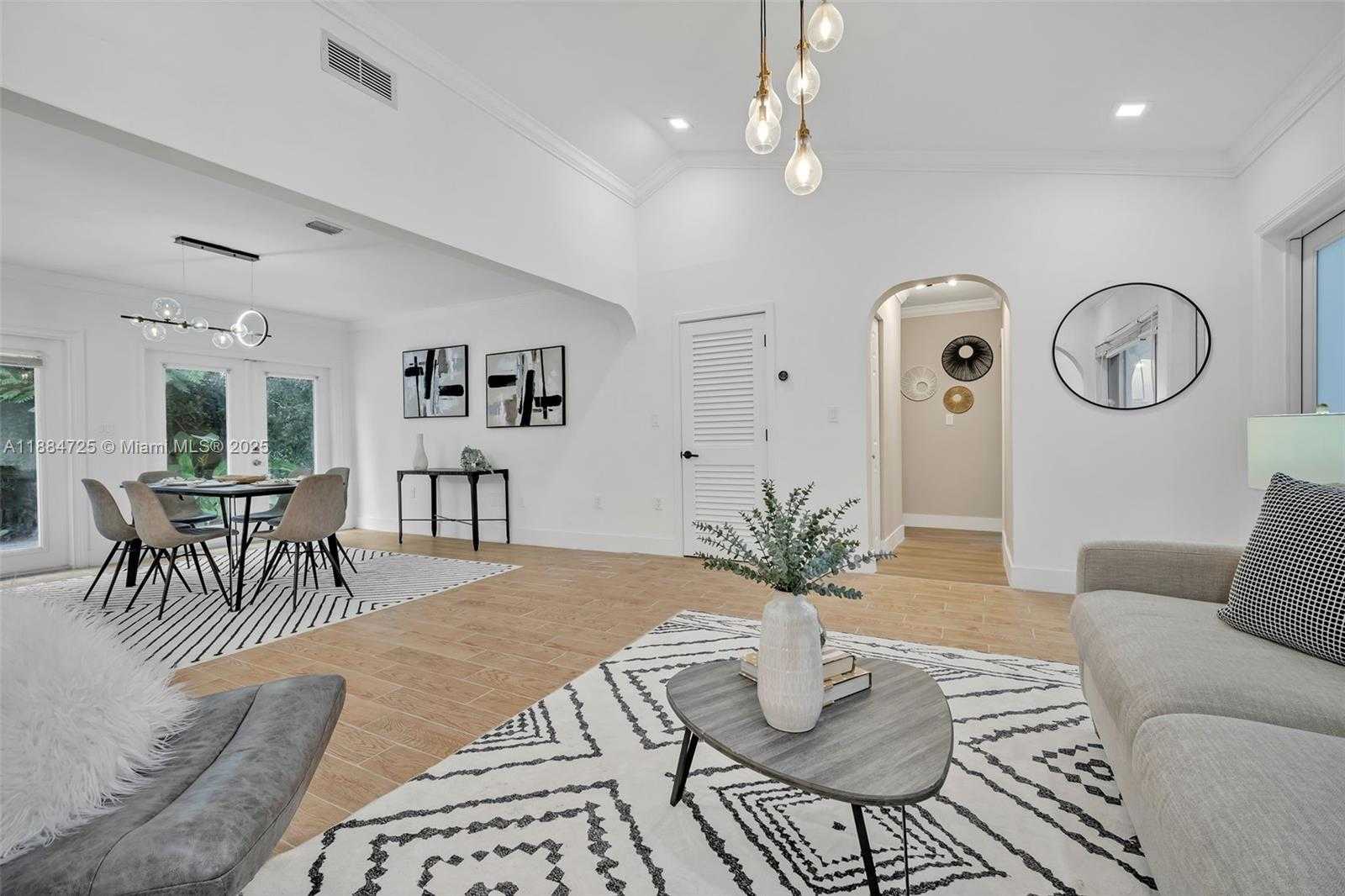 Small Image of 5701 SOUTH WEST 33RD ST, Miami Number 22