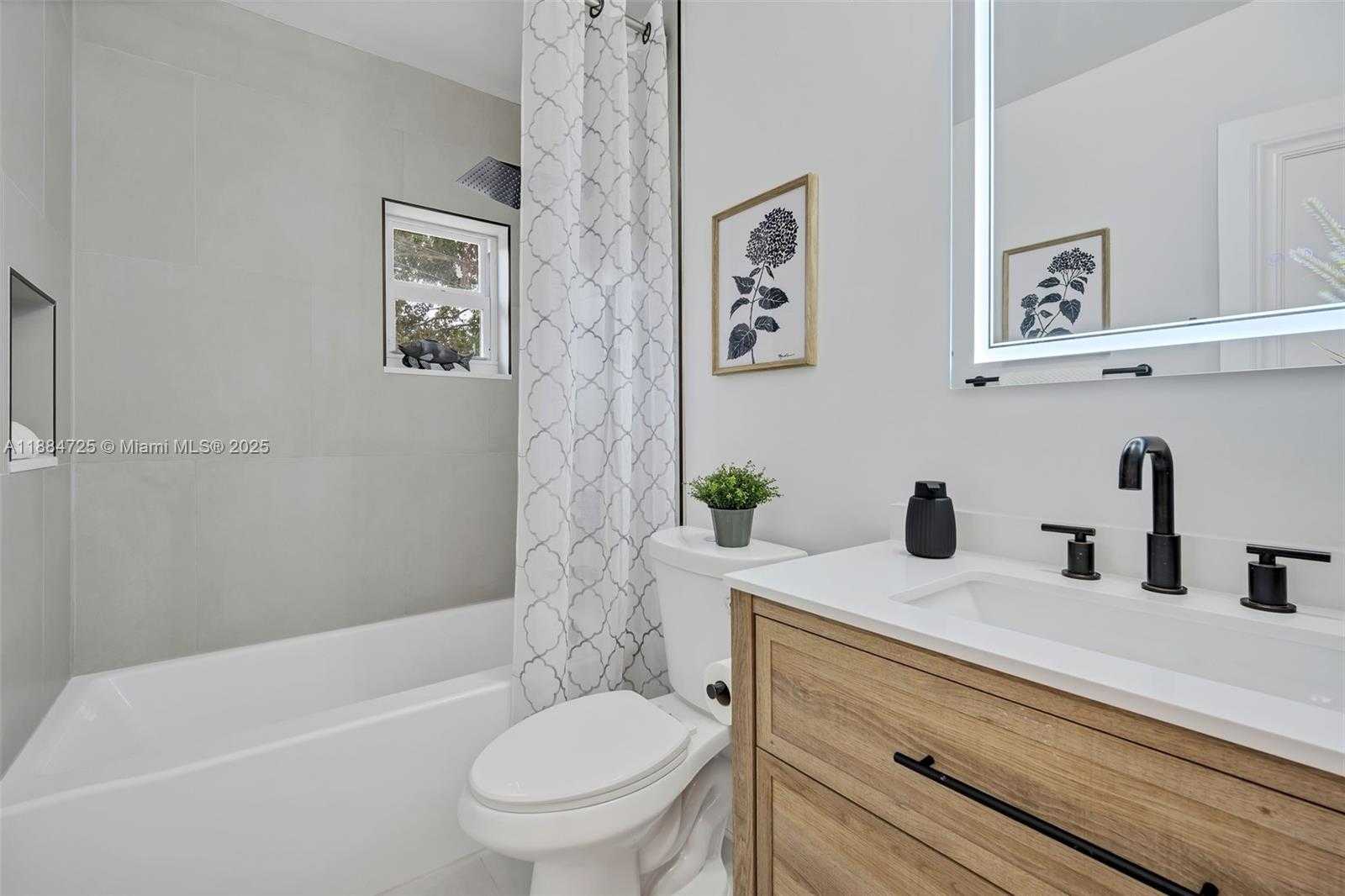 Small Image of 5701 SOUTH WEST 33RD ST, Miami Number 27