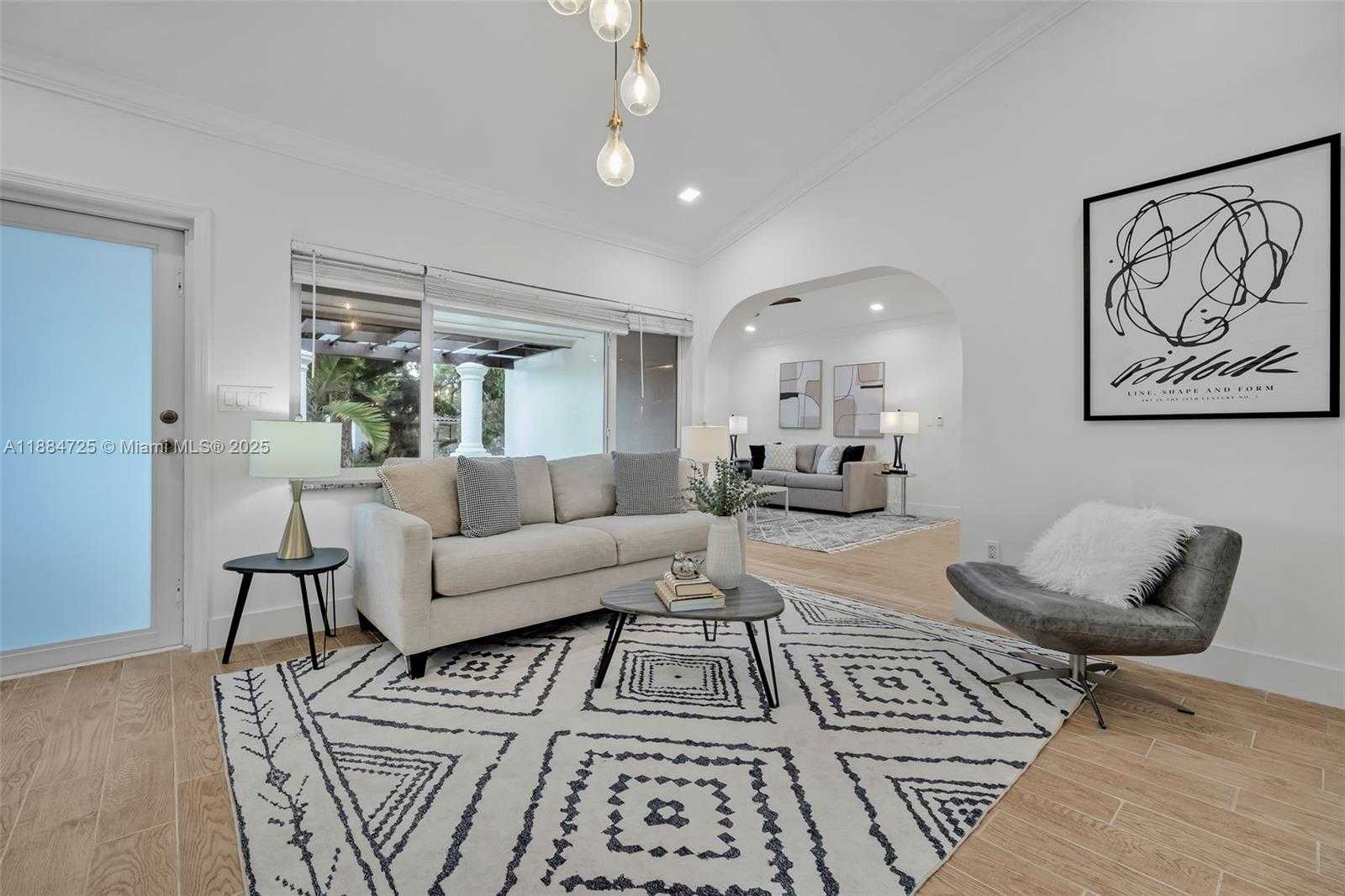 Small Image of 5701 SOUTH WEST 33RD ST, Miami Number 32