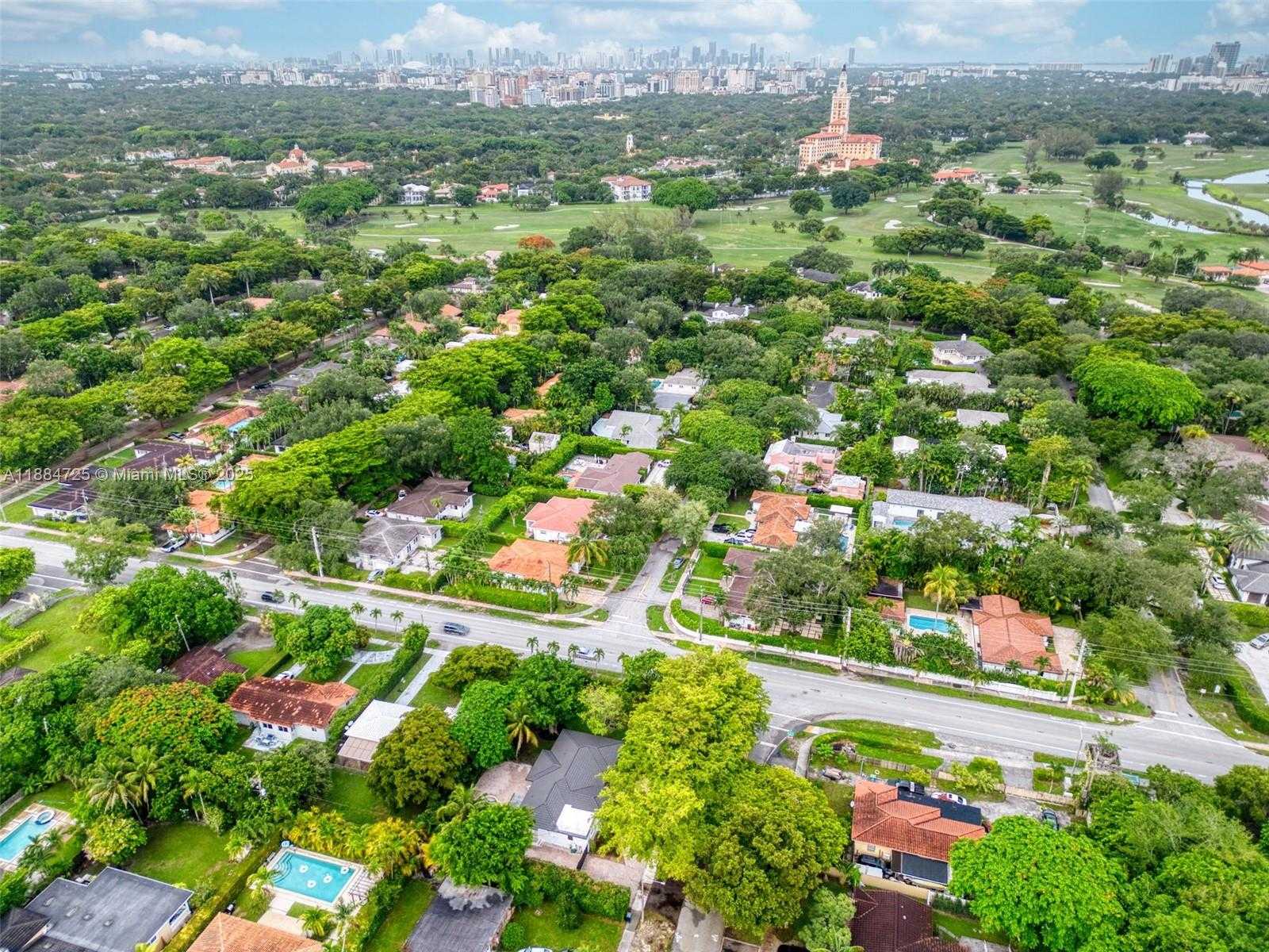 Small Image of 5701 SOUTH WEST 33RD ST, Miami Number 38