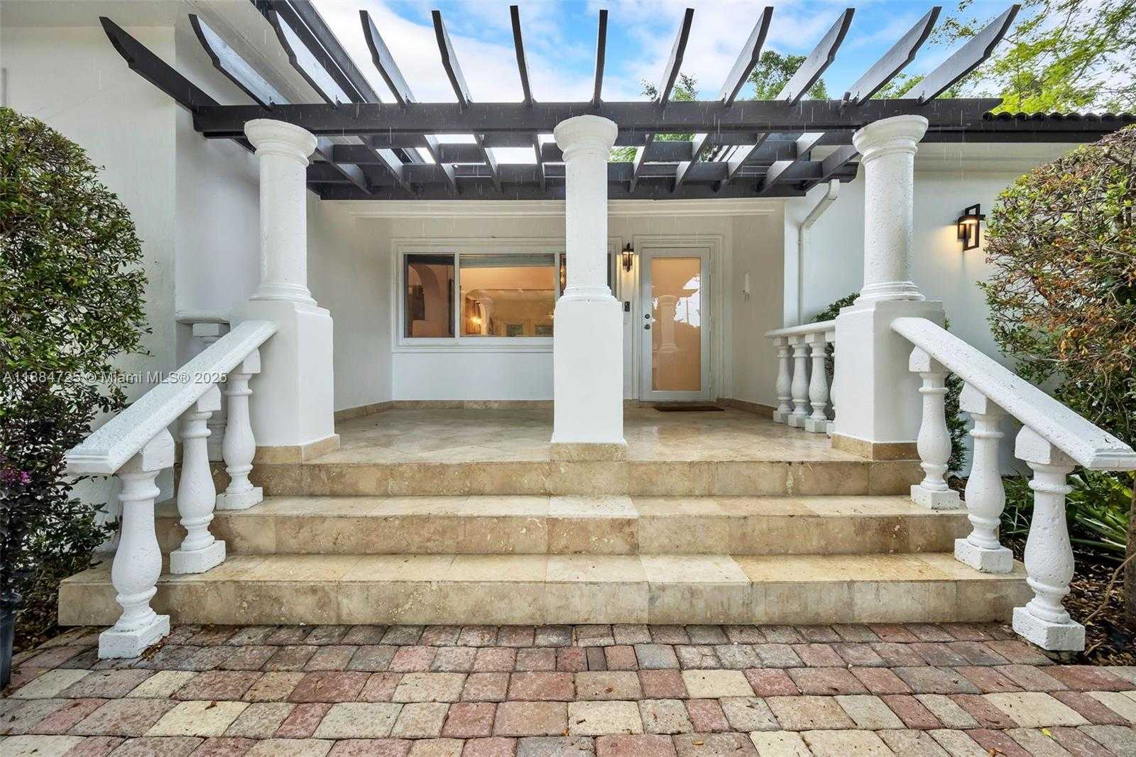 Small Image of 5701 SOUTH WEST 33RD ST, Miami Number 42