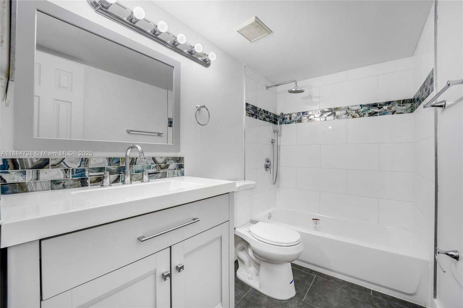 Small Image of 18220 MEDITERRANEAN BLVD #6-18, Hialeah Number 9