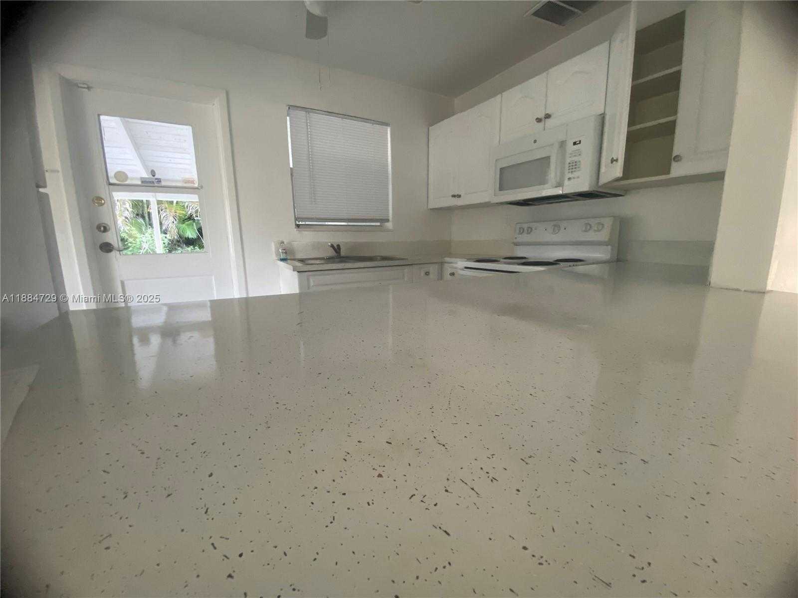 Small Image of 4557 NORTH WEST 3RD ST #., Plantation Number 9