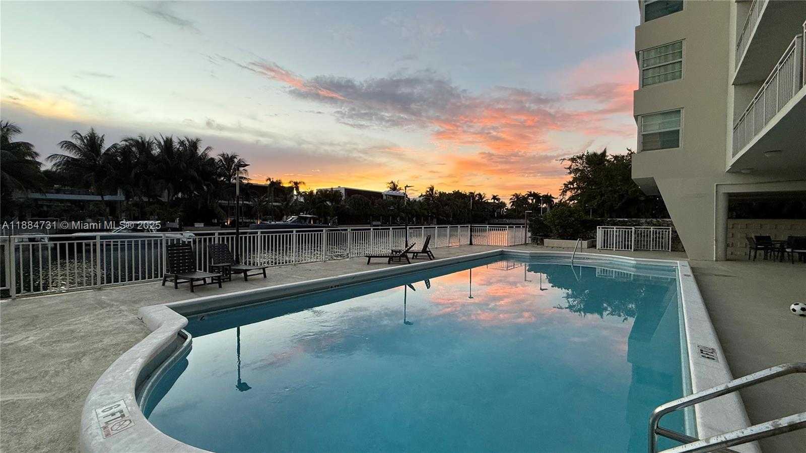 Small Image of 9500 WEST BAY HARBOR DR #2B, Bay Harbor Islands Number 17