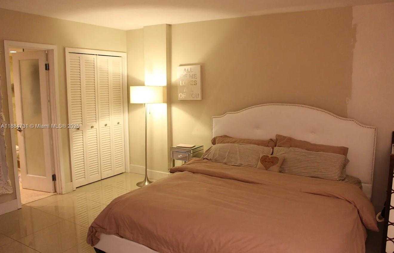 Small Image of 9500 WEST BAY HARBOR DR #2B, Bay Harbor Islands Number 8