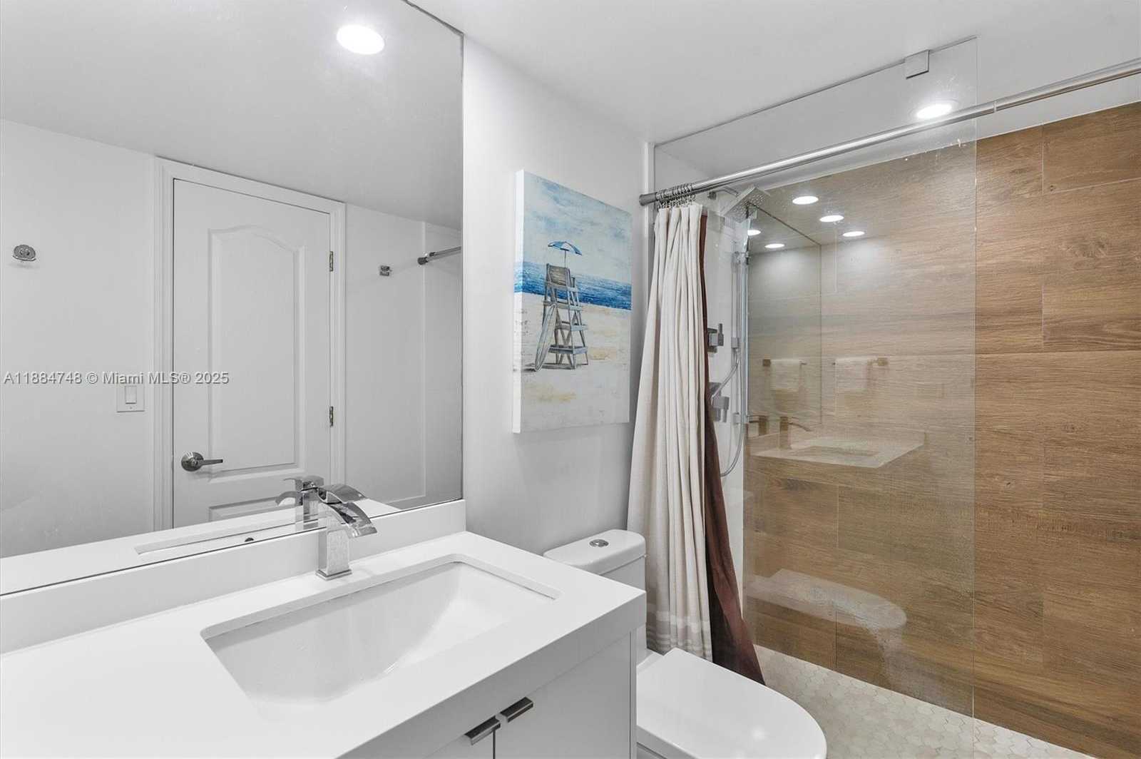 Small Image of 5555 COLLINS AVE #5P, Miami Beach Number 10