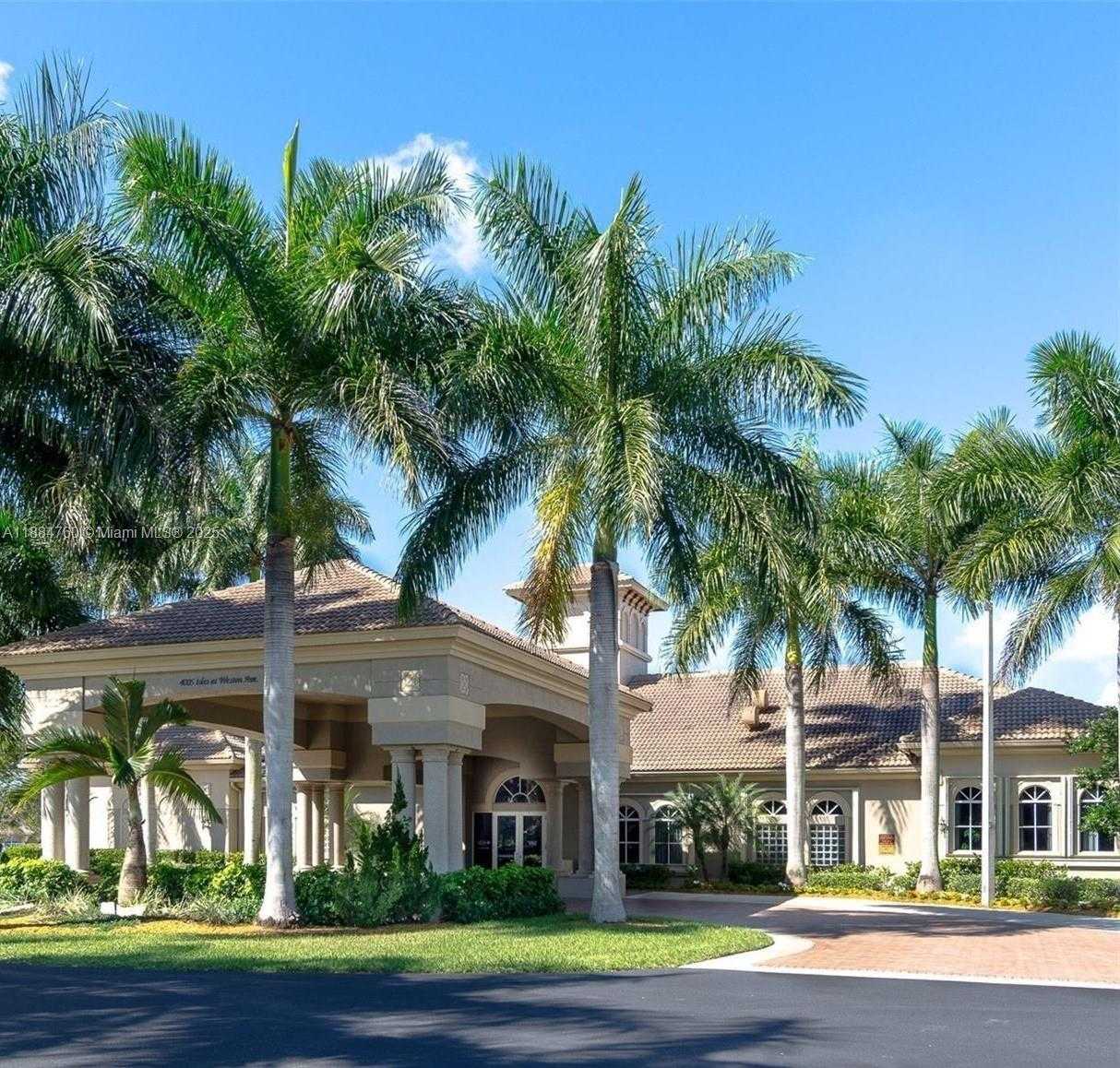 Small Image of 4321 WEST WHITEWATER AVE, Weston Number 15