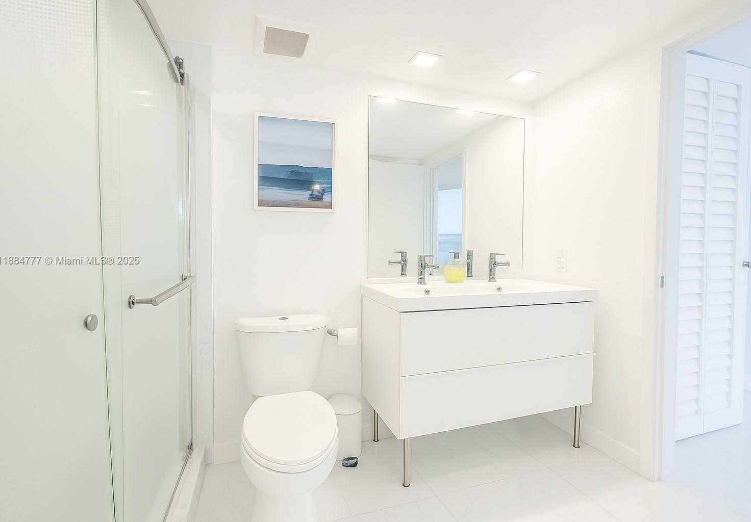 Small Image of 7601 EAST TREASURE DR #1123, North Bay Village Number 10