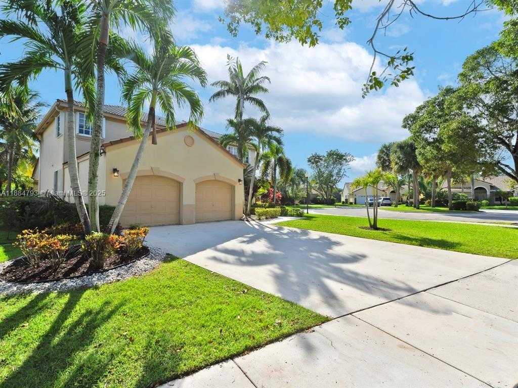 Small Image of 762 VERONA LAKE DR, Weston Number 7