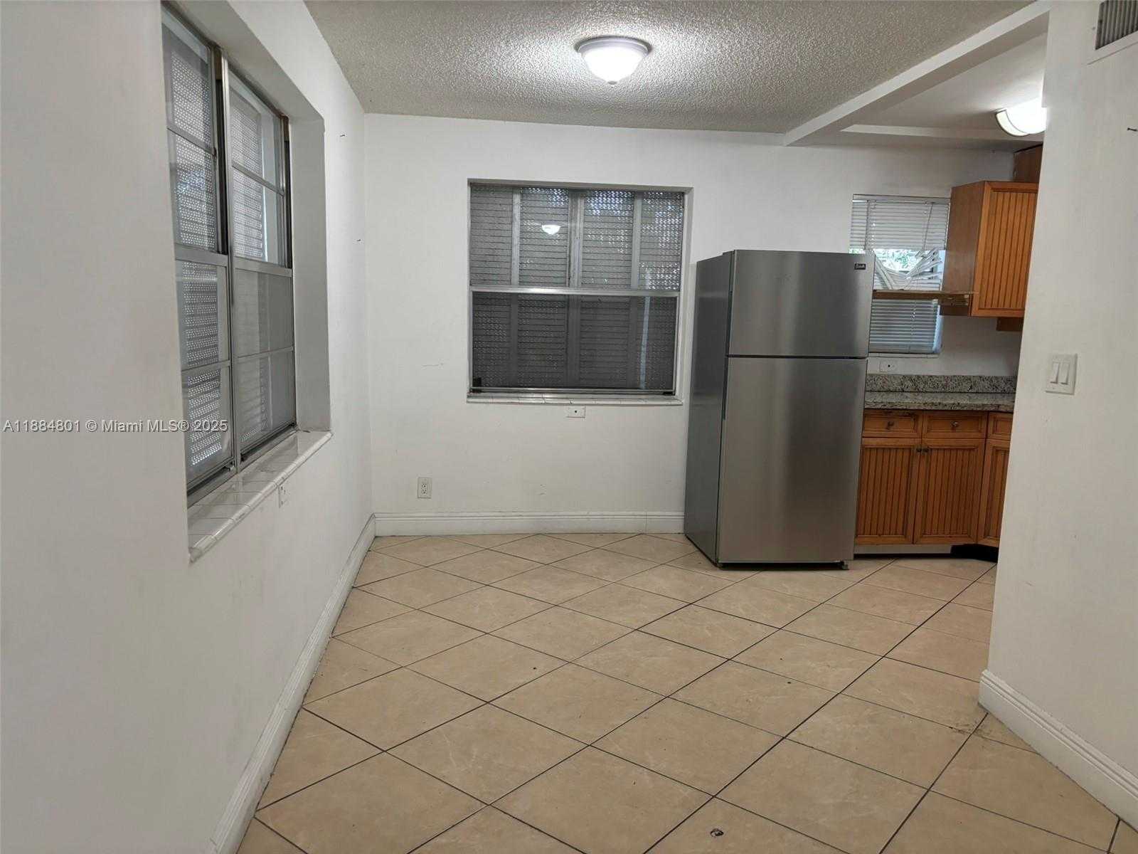 Small Image of 2415 LINCOLN ST #106, Hollywood Number 4