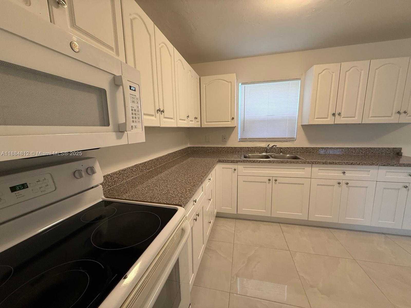 Small Image of 3440 NORTH WEST 4TH ST, Lauderhill Number 11