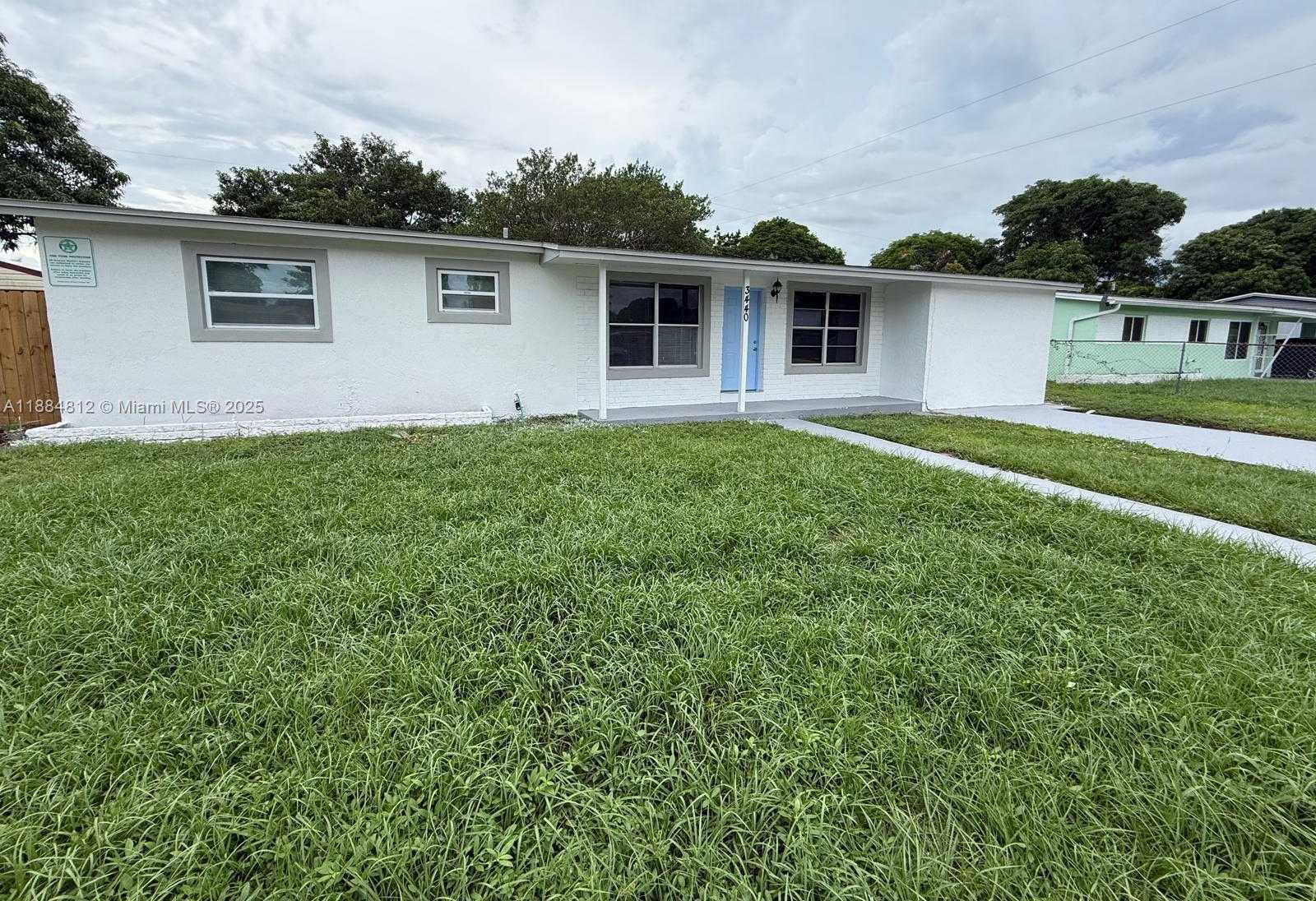 Small Image of 3440 NORTH WEST 4TH ST, Lauderhill Number 2