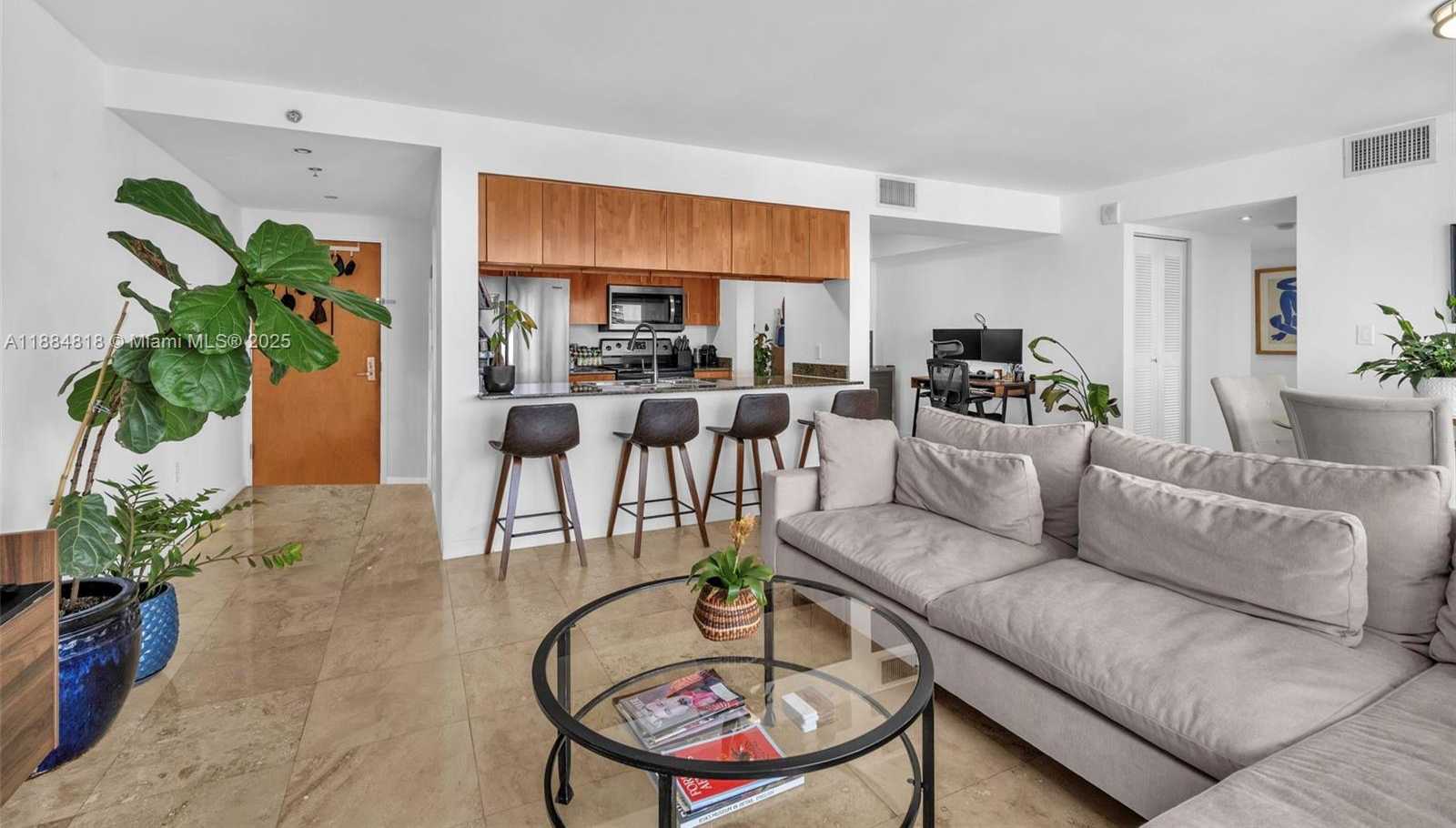 Small Image of 1200 BRICKELL BAY DR #3123, Miami Number 14