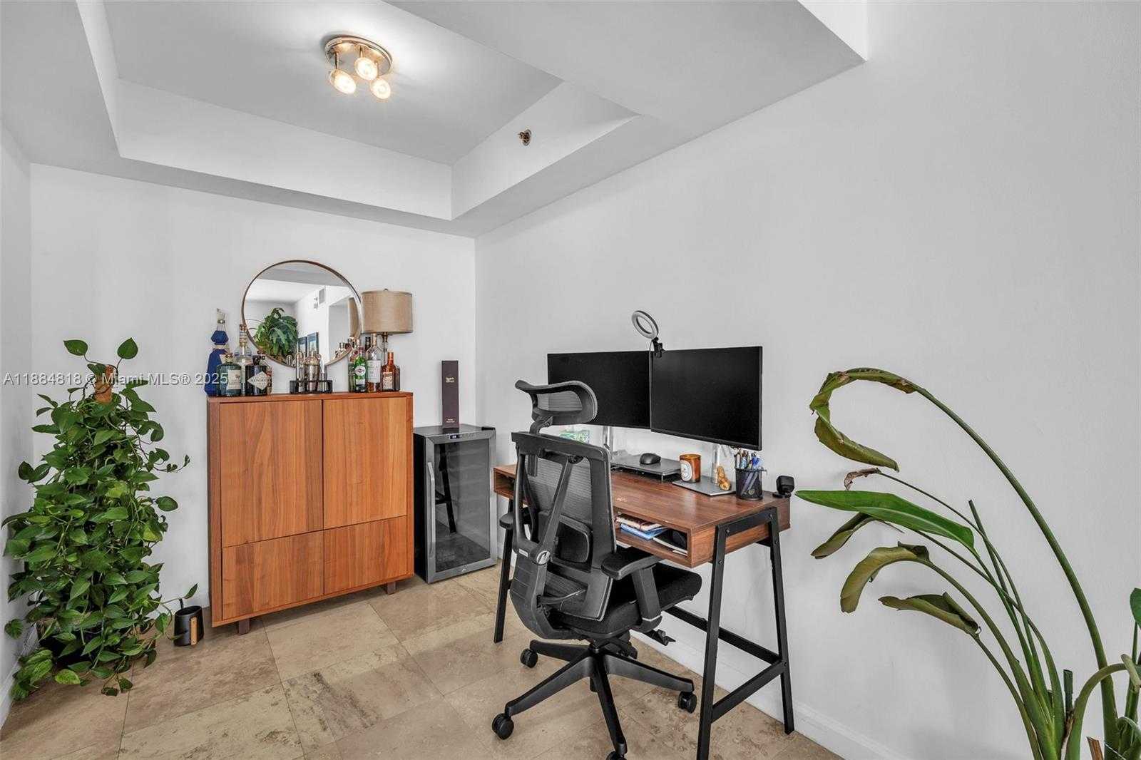 Small Image of 1200 BRICKELL BAY DR #3123, Miami Number 16