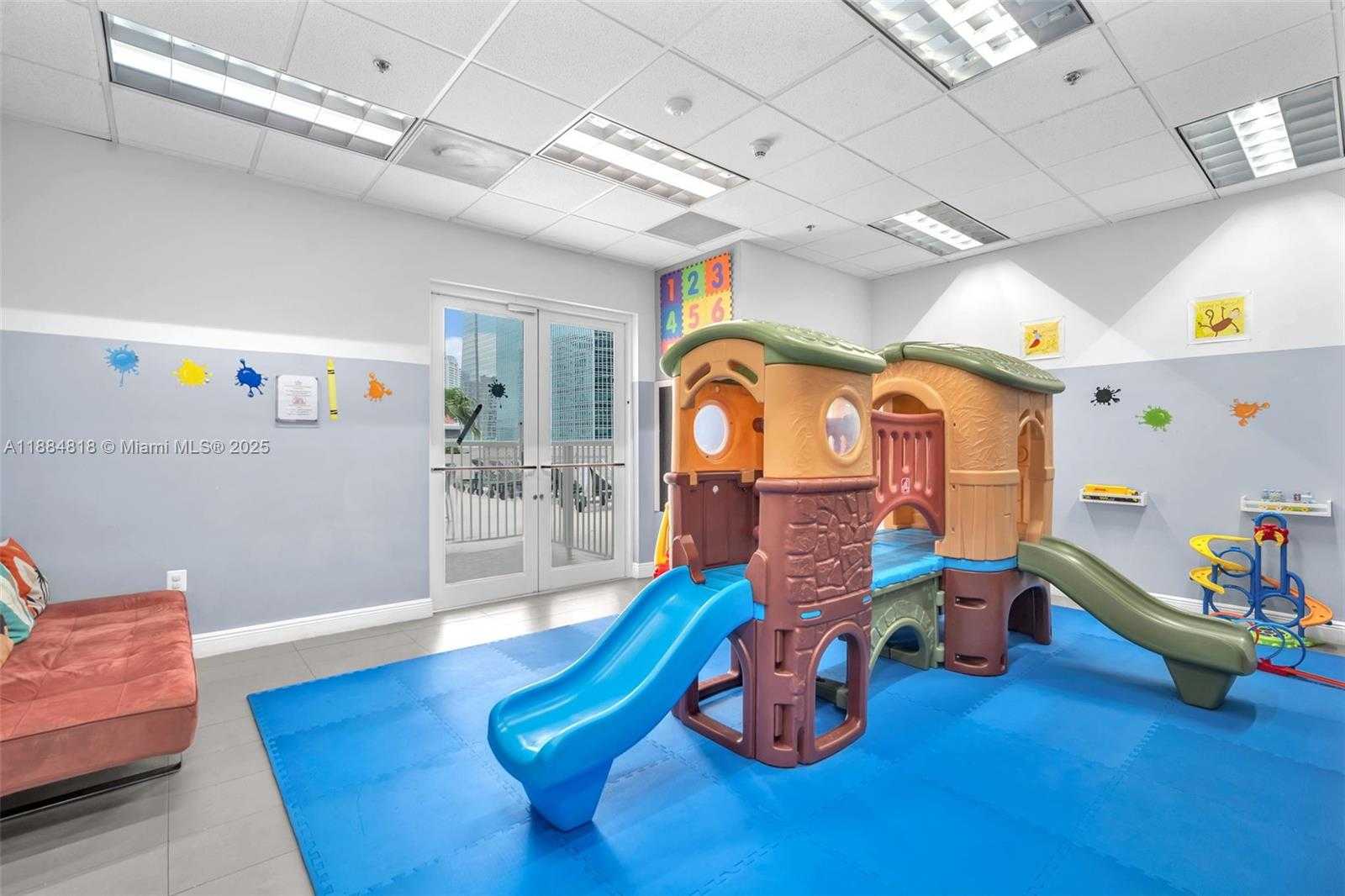 Small Image of 1200 BRICKELL BAY DR #3123, Miami Number 23