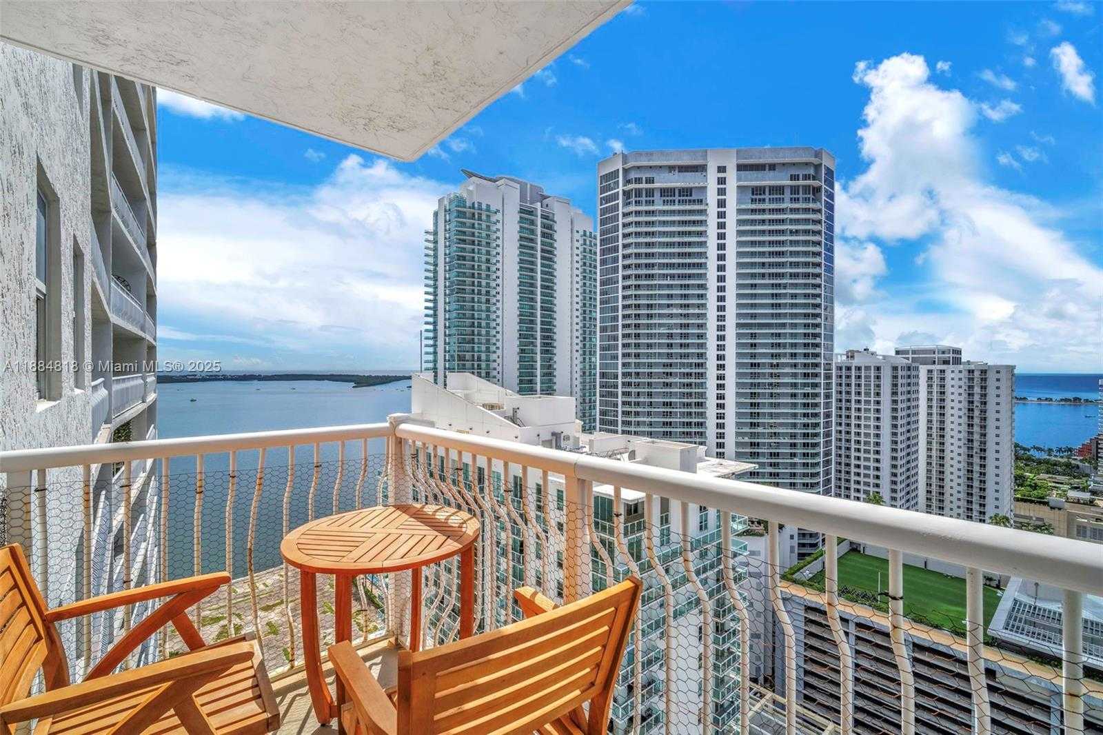Small Image of 1200 BRICKELL BAY DR #3123, Miami Number 6