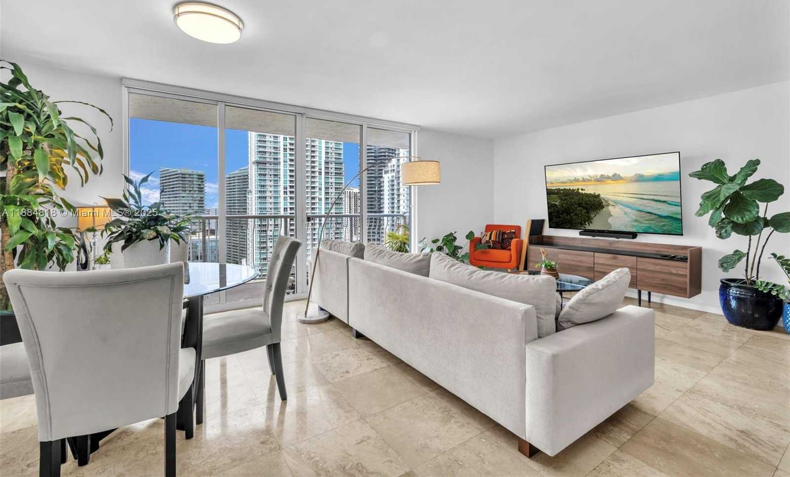 Small Image of 1200 BRICKELL BAY DR #3123, Miami Number 8