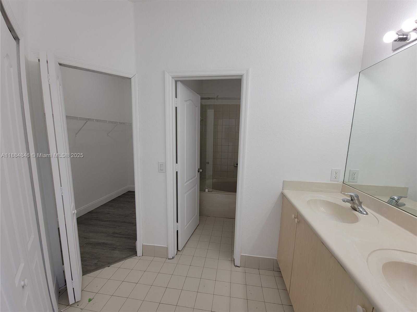 Small Image of 10814 SOUTH WEST 228TH TER, Miami Number 16