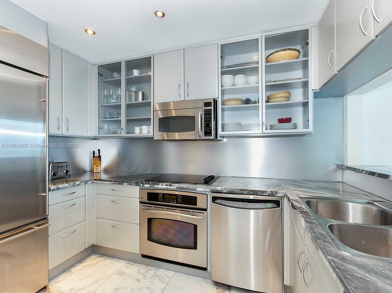 Small Image of 540 WEST AVE #2111, Miami Beach Number 10