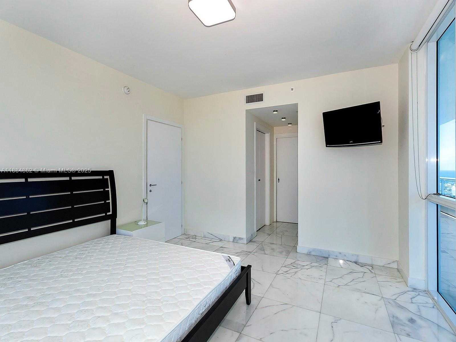 Small Image of 540 WEST AVE #2111, Miami Beach Number 16