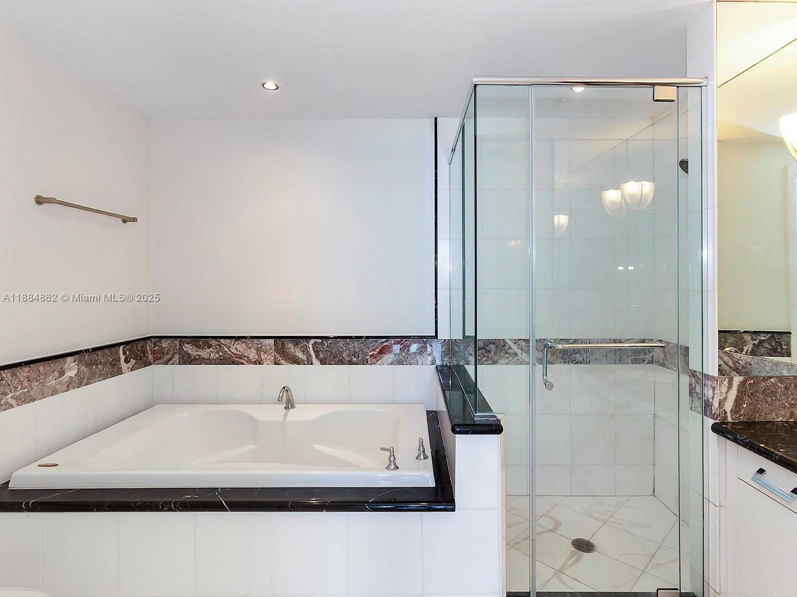Small Image of 540 WEST AVE #2111, Miami Beach Number 17