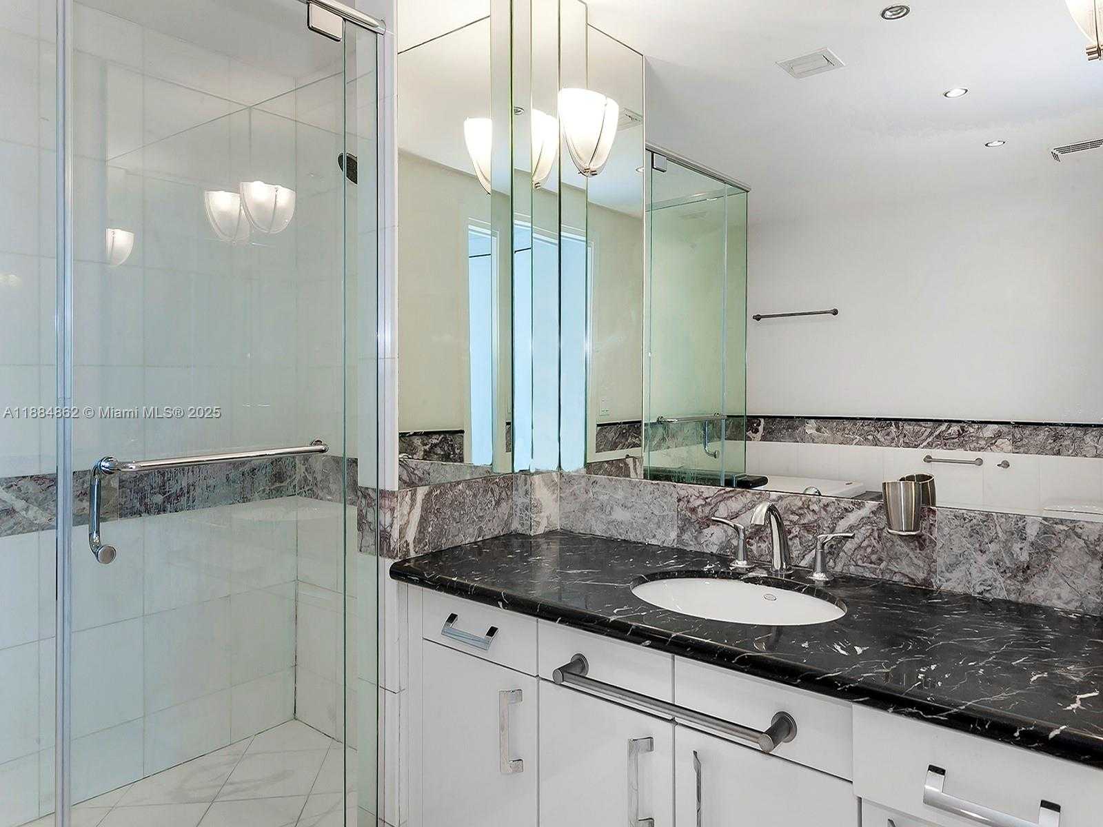 Small Image of 540 WEST AVE #2111, Miami Beach Number 18