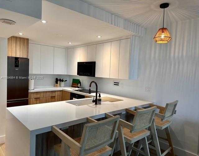 Small Image of 2301 COLLINS AVE #511, Miami Beach Number 14