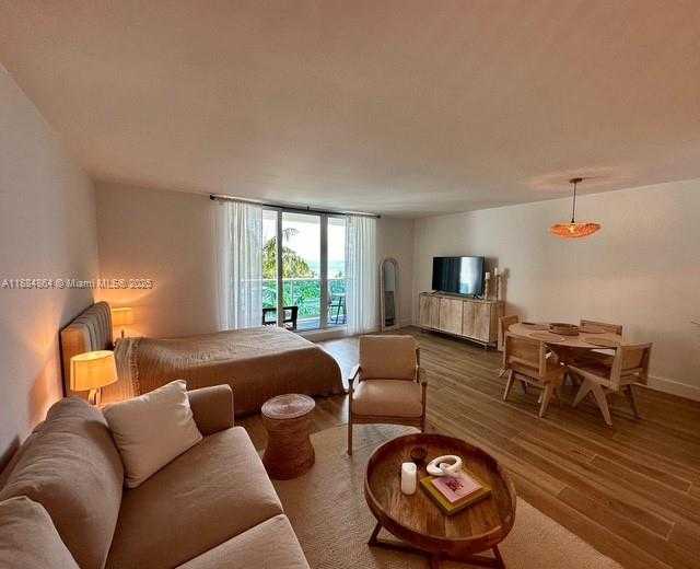 Small Image of 2301 COLLINS AVE #511, Miami Beach Number 4