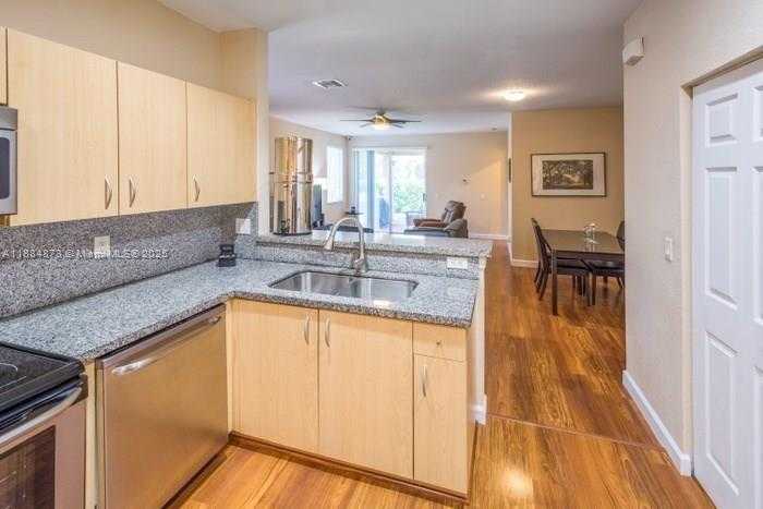 Small Image of 590 CONSERVATION DR, Weston Number 6