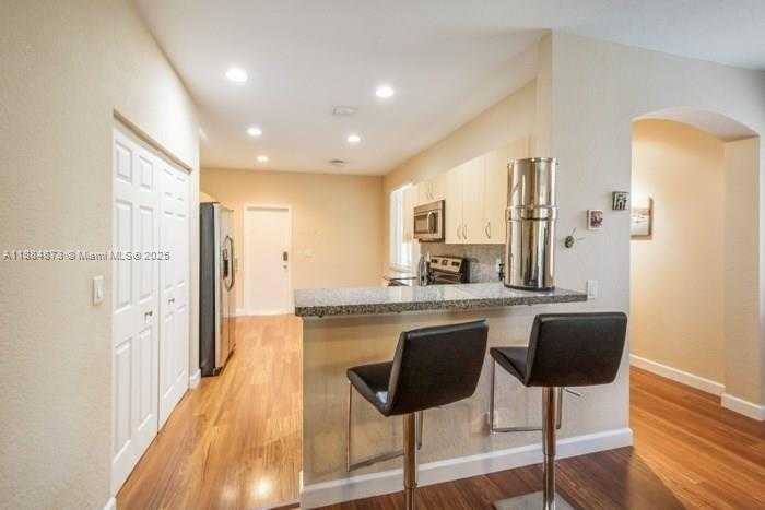 Small Image of 590 CONSERVATION DR, Weston Number 7