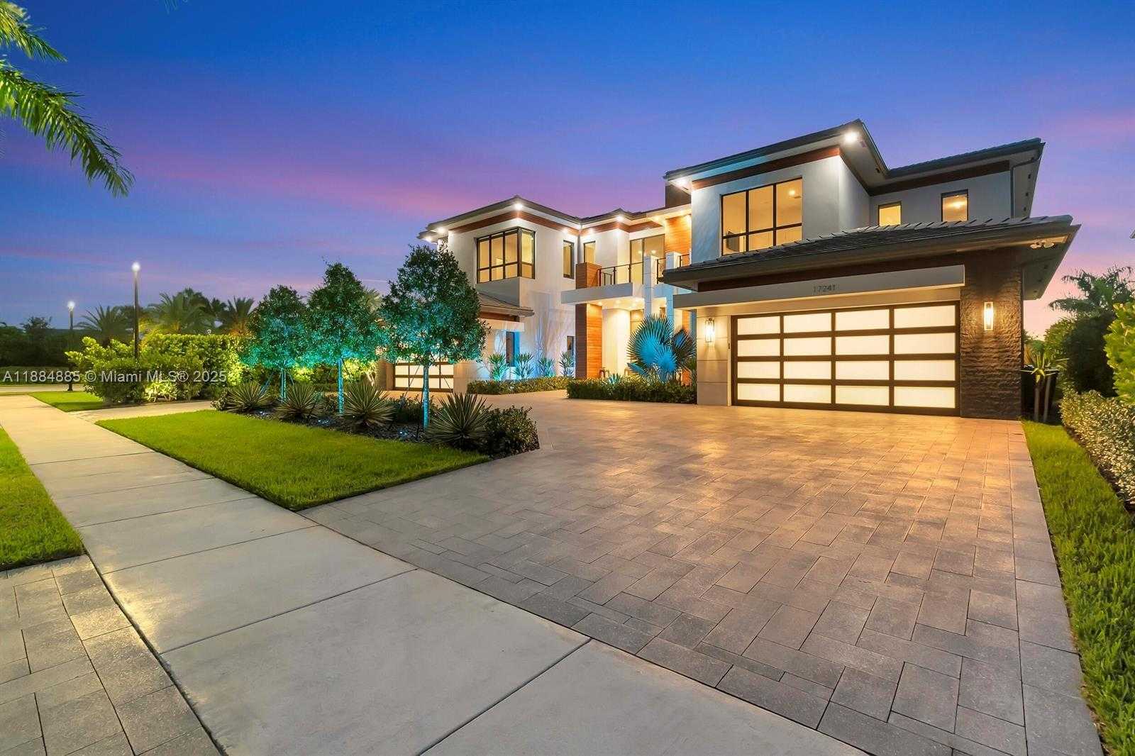 Small Image of 17241 CARRETTO COURT, Boca Raton Number 3