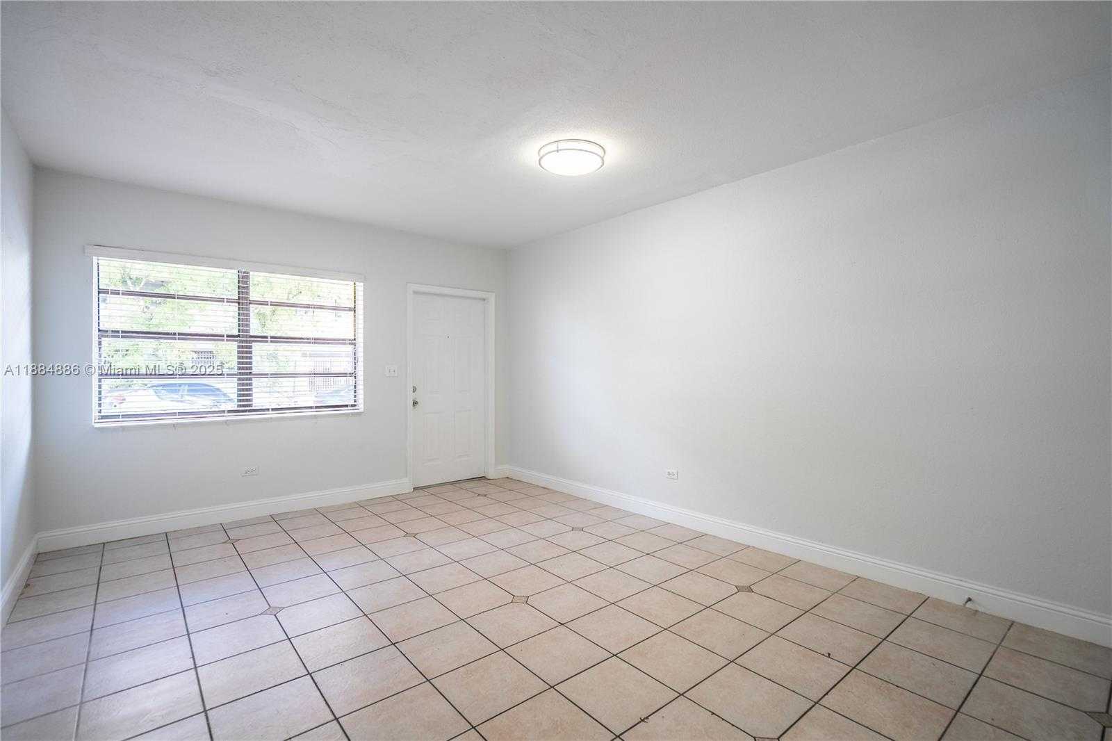 Small Image of 400 81 ST #4, Miami Beach Number 5