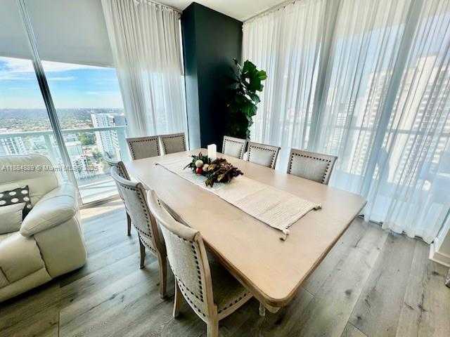 Small Image of 1111 SOUTH WEST 1ST AVE #3225 SHORT TERM, Miami Number 2
