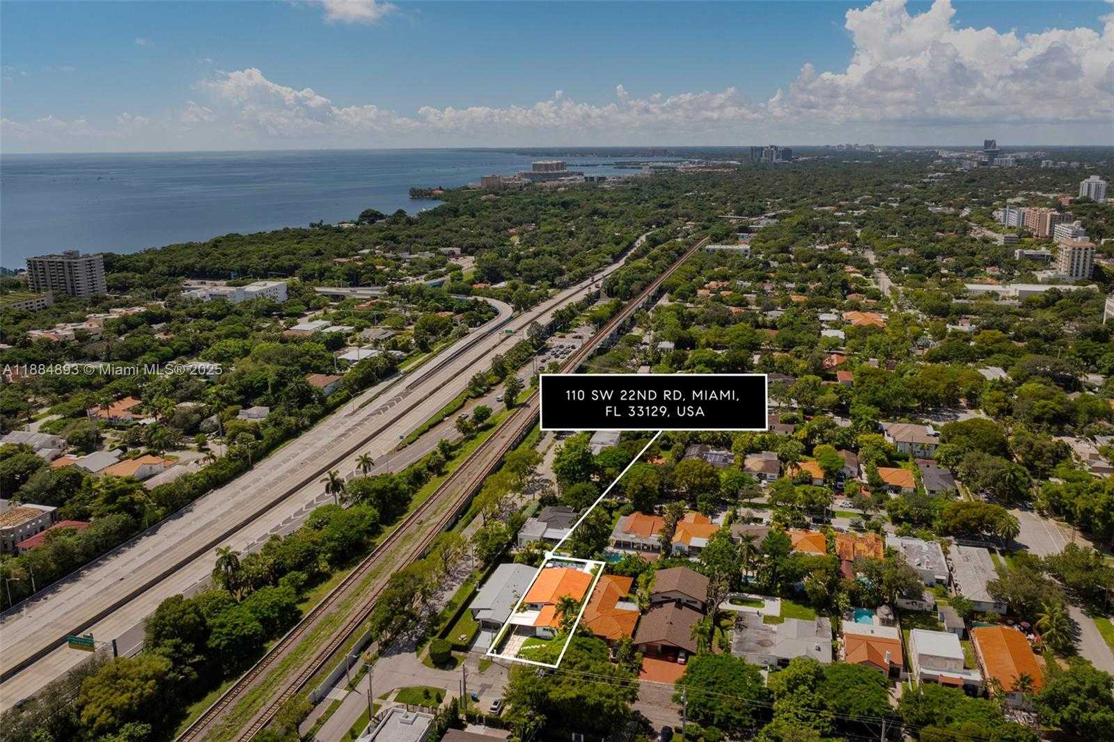 Small Image of 110 SOUTH WEST 22ND RD, Miami Number 30