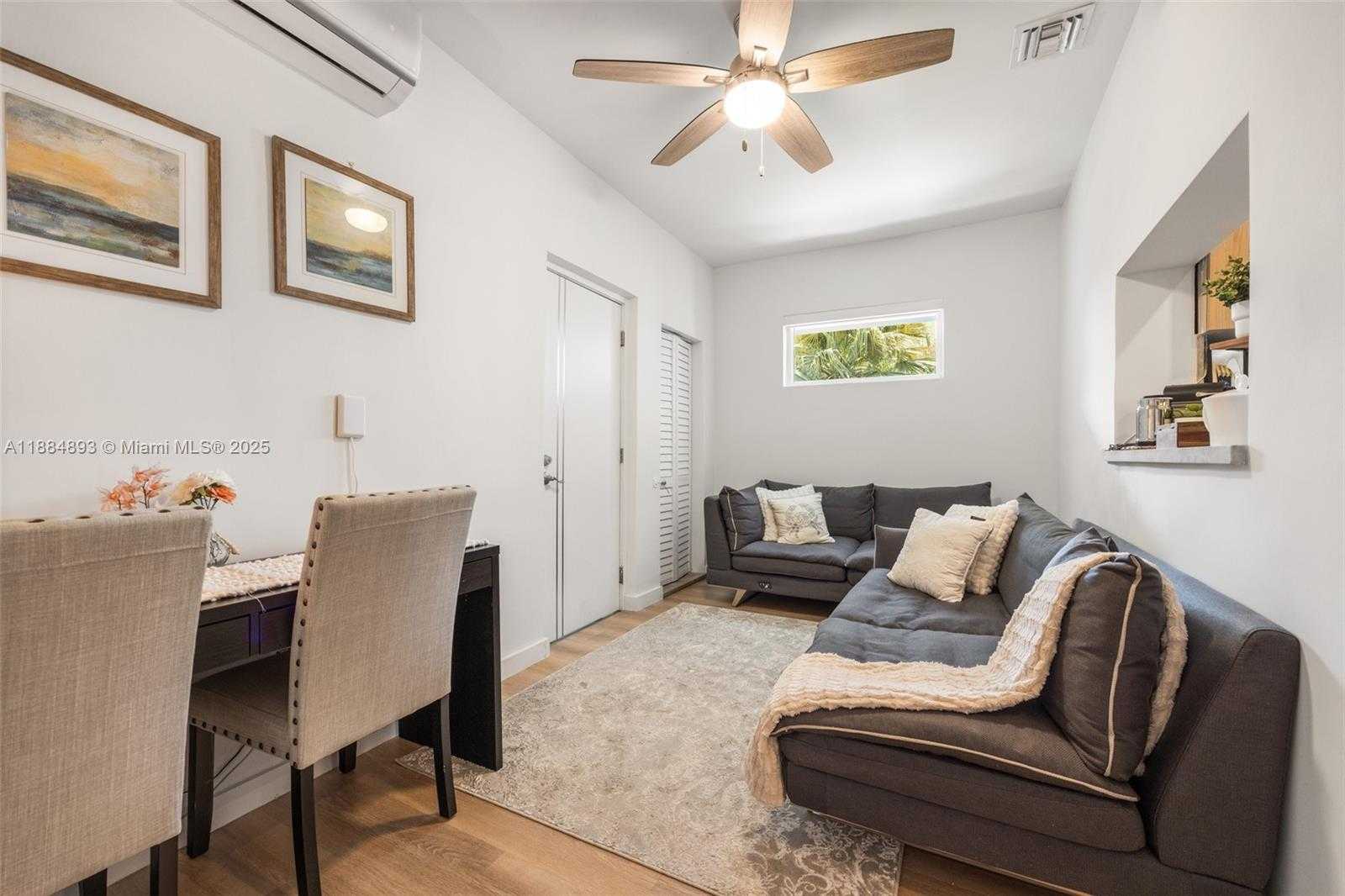 Small Image of 110 SOUTH WEST 22ND RD, Miami Number 9