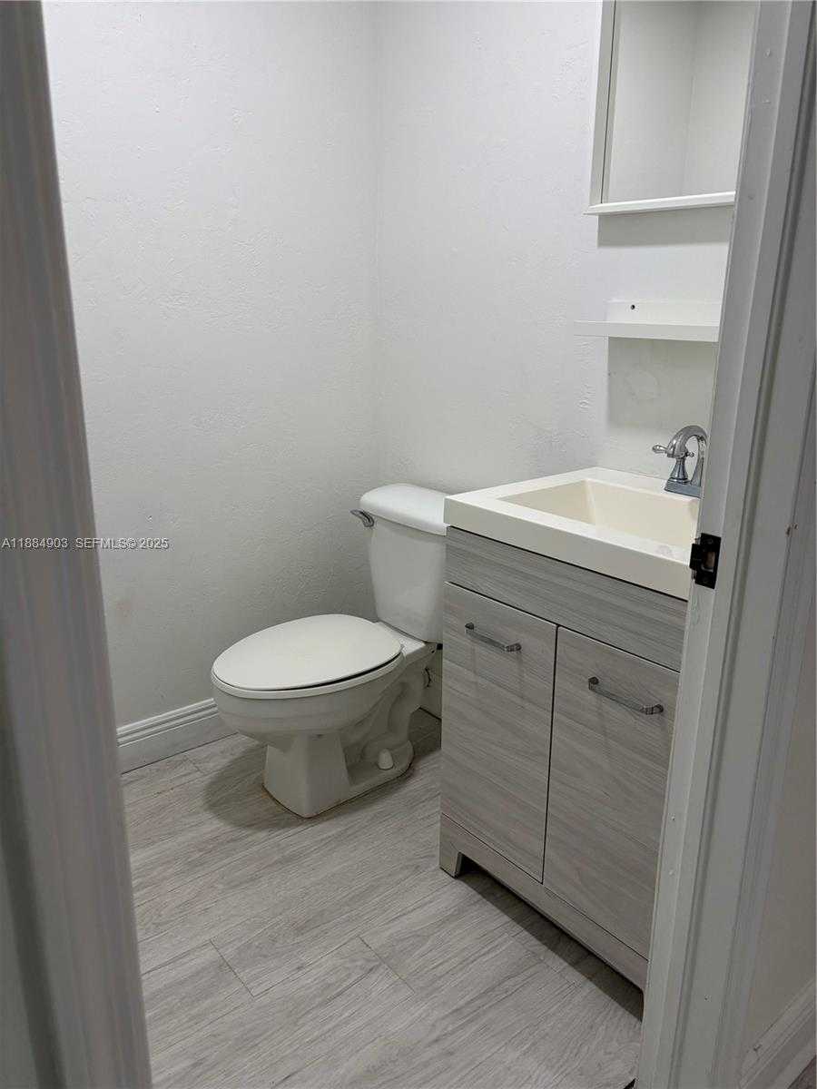 Small Image of 10171 SOUTH WEST 154TH CIR CT #104-5, Miami Number 23