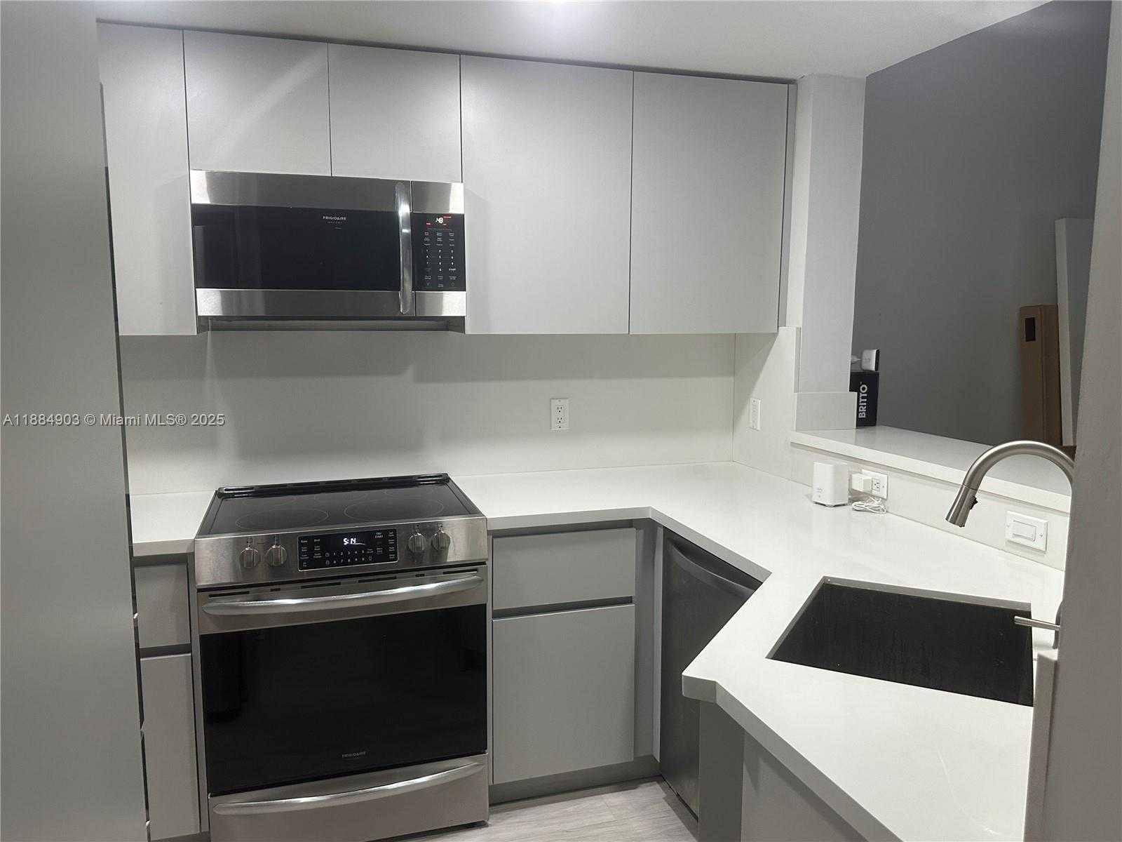 Small Image of 10171 SOUTH WEST 154TH CIR CT #104-5, Miami Number 5