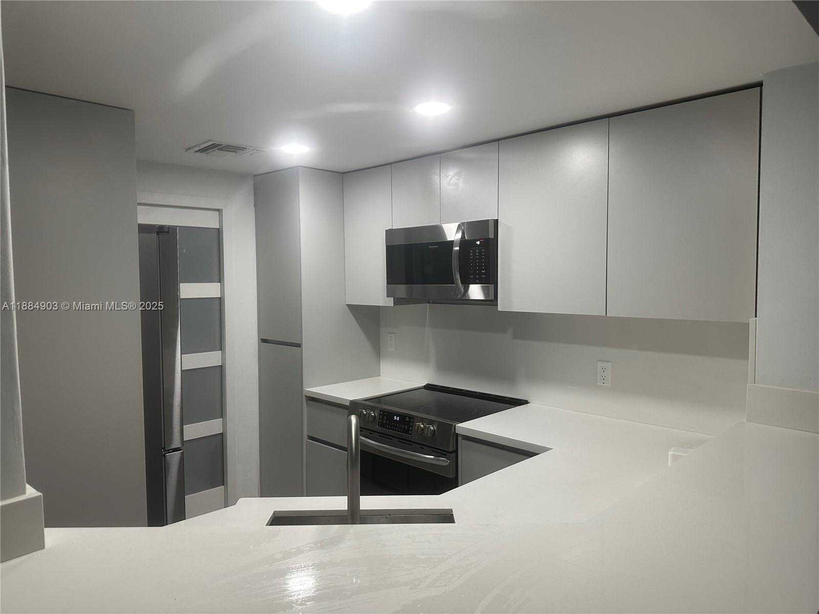 Small Image of 10171 SOUTH WEST 154TH CIR CT #104-5, Miami Number 8