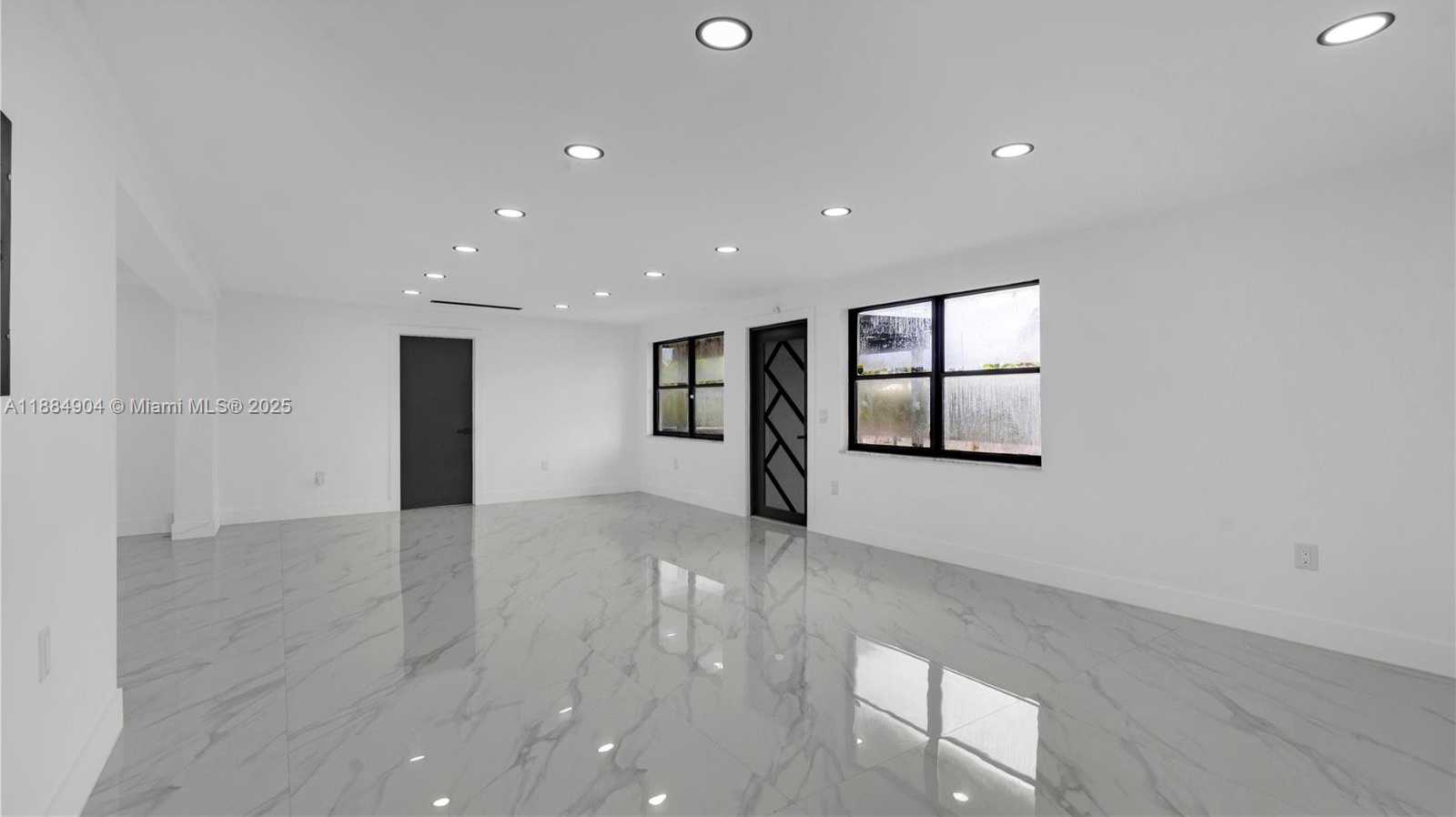 Small Image of 2413 GULFSTREAM LN, Fort Lauderdale Number 23