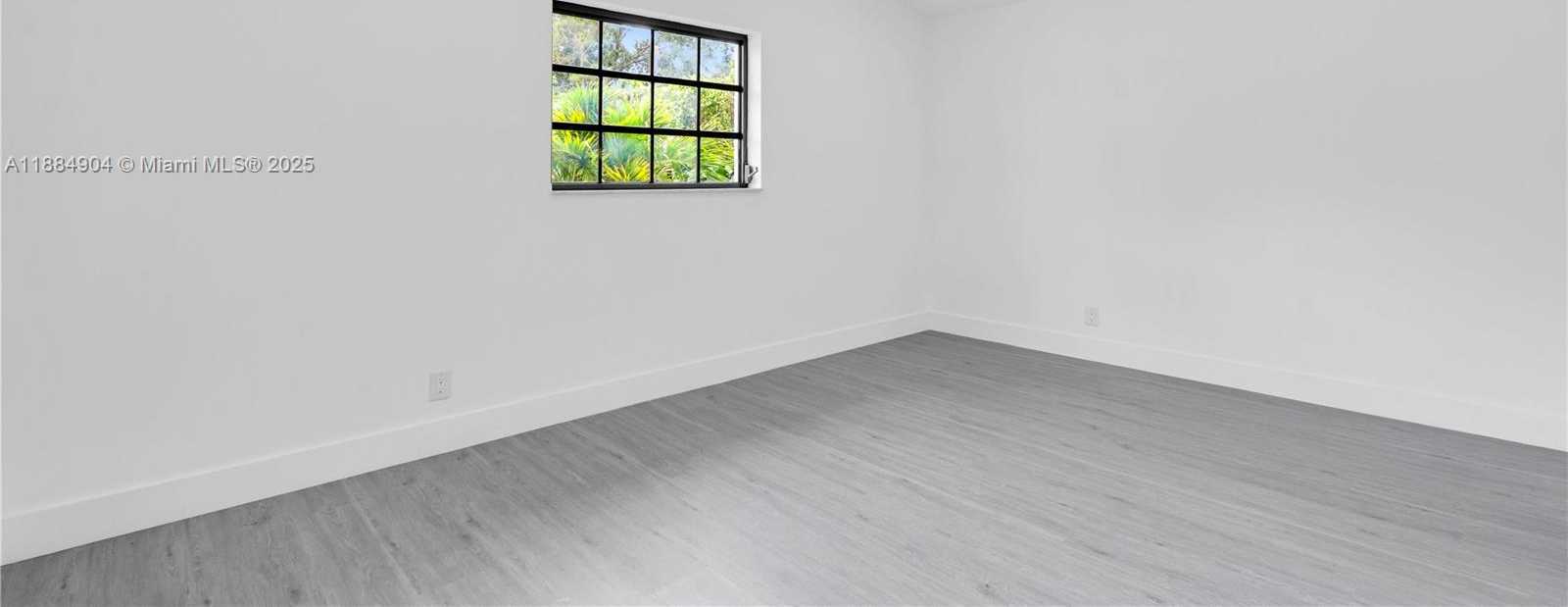Small Image of 2413 GULFSTREAM LN, Fort Lauderdale Number 28