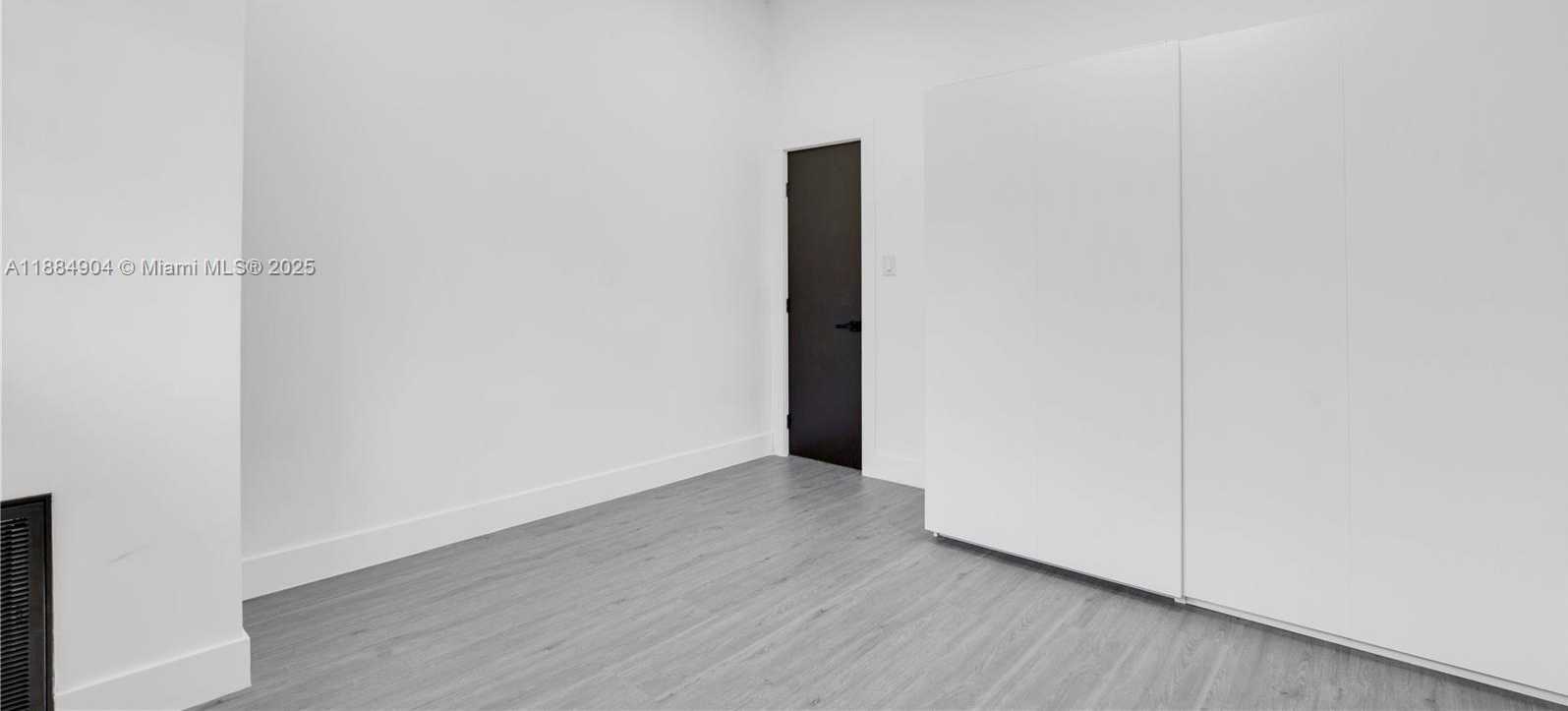 Small Image of 2413 GULFSTREAM LN, Fort Lauderdale Number 33