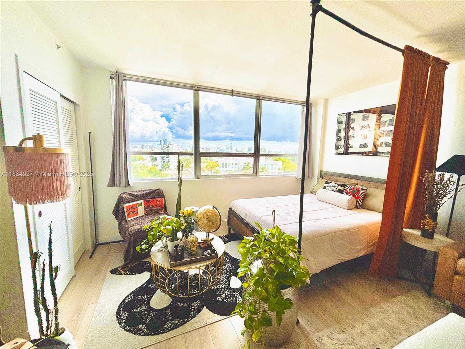 Small Image of 1500 BAY ROAD #810S, Miami Beach Number 3