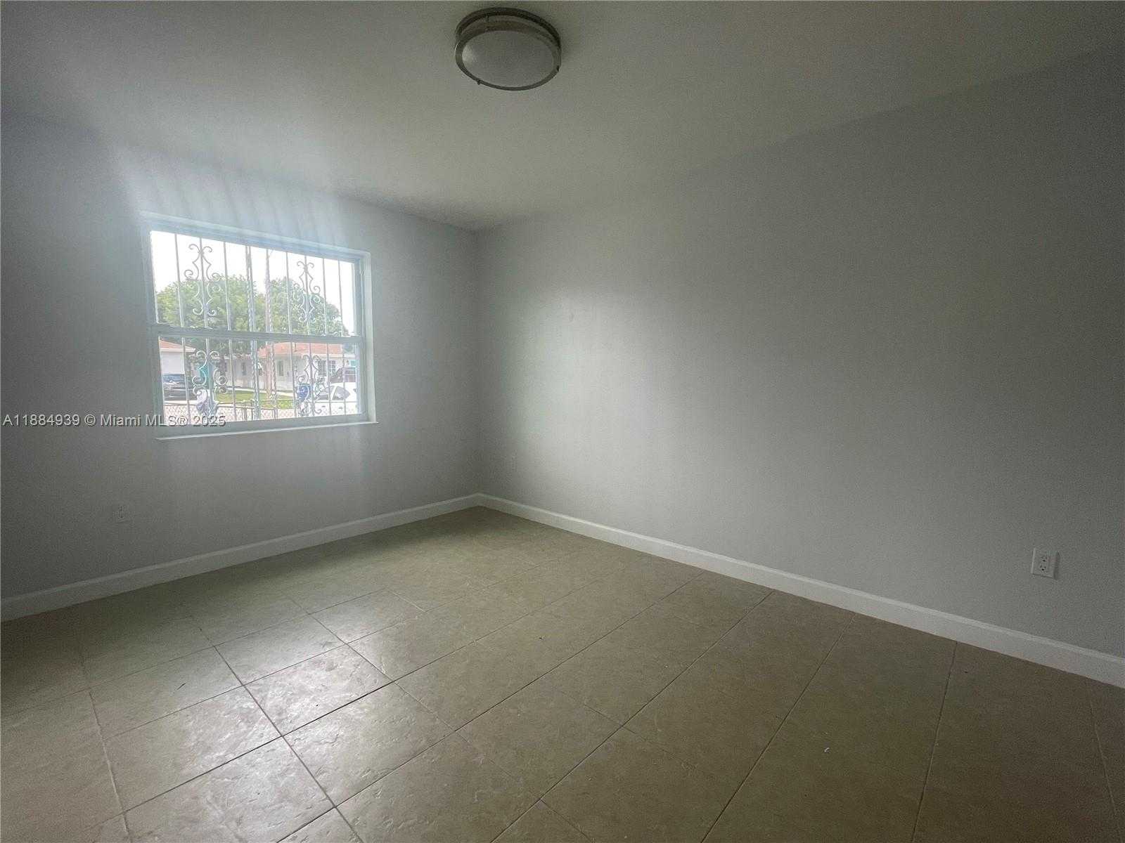 Small Image of 2260 NORTH WEST 61ST ST, Miami Number 10