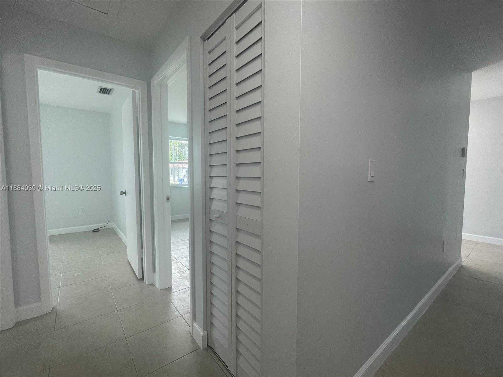 Small Image of 2260 NORTH WEST 61ST ST, Miami Number 11
