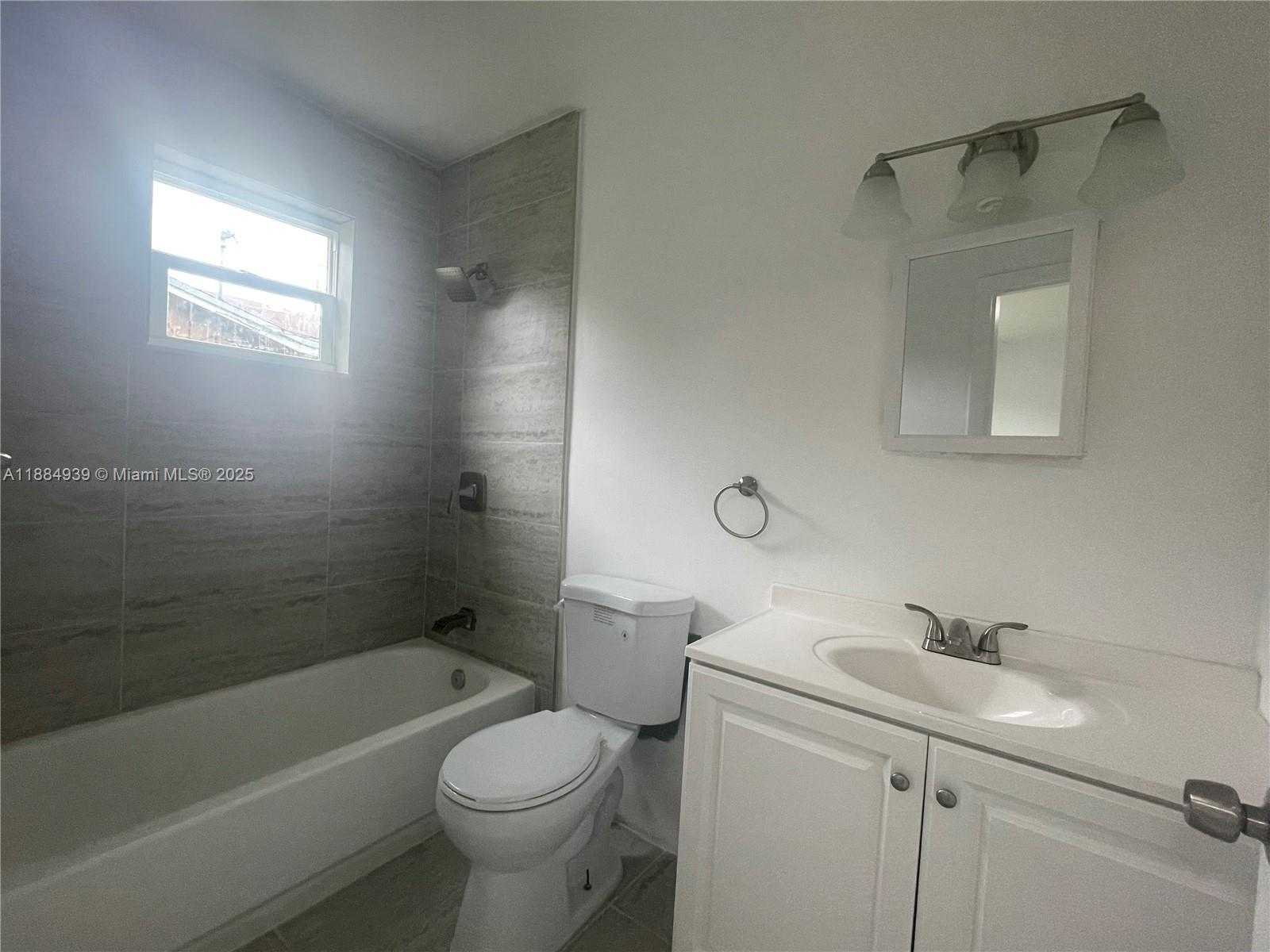 Small Image of 2260 NORTH WEST 61ST ST, Miami Number 5