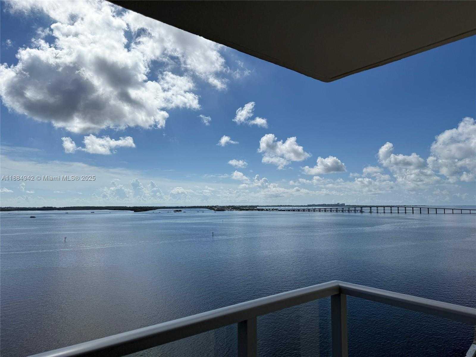 Small Image of 1155 BRICKELL BAY DR #1210, Miami Number 7