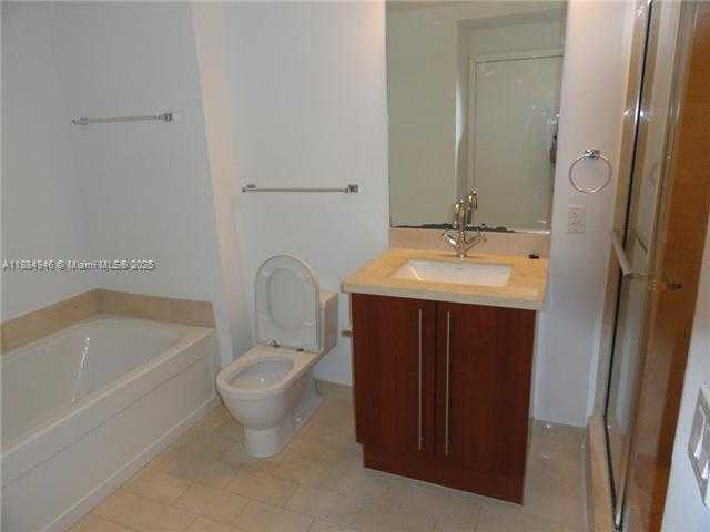 Small Image of 1111 SOUTH WEST 1 AV #2318-N, Miami Number 4