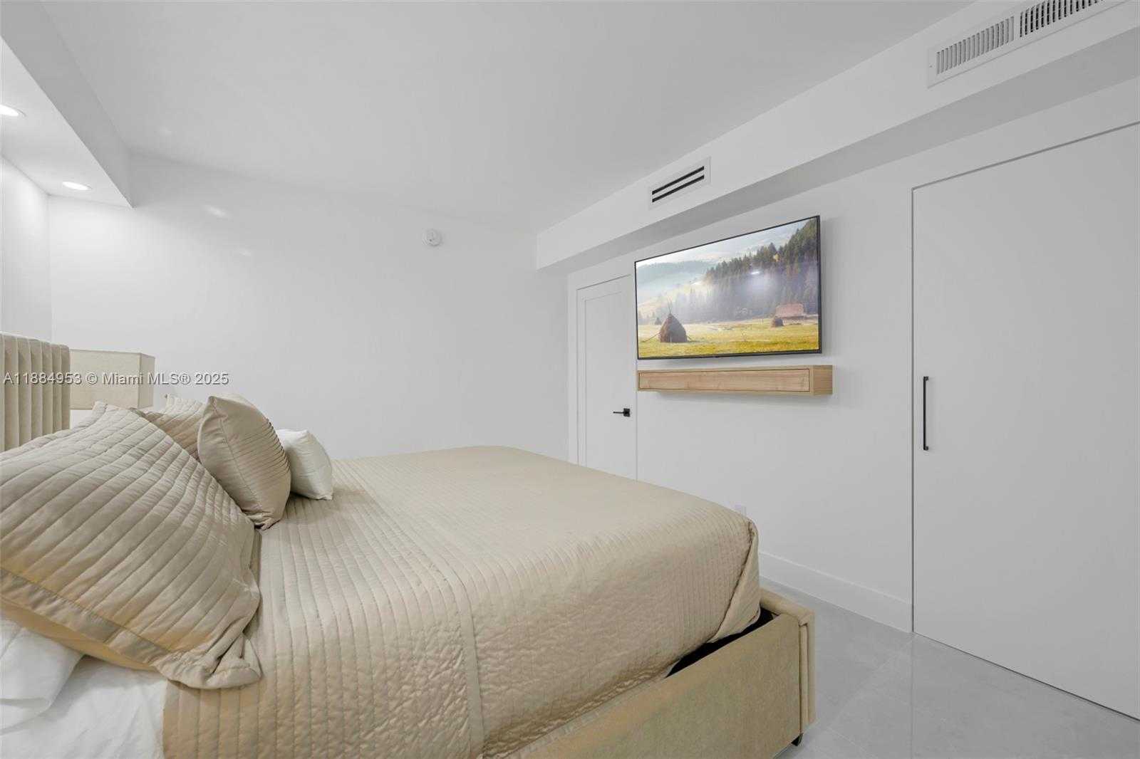 Small Image of 19370 COLLINS AVE #507, Sunny Isles Beach Number 12
